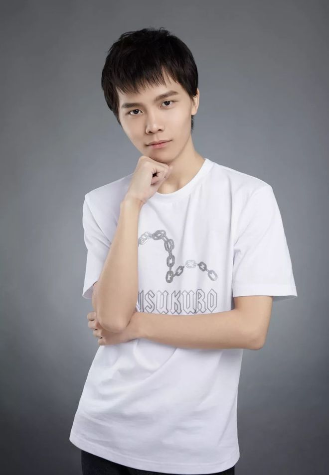 Karsa重返赛场，败北首场状态出色，RNG观众沸腾！